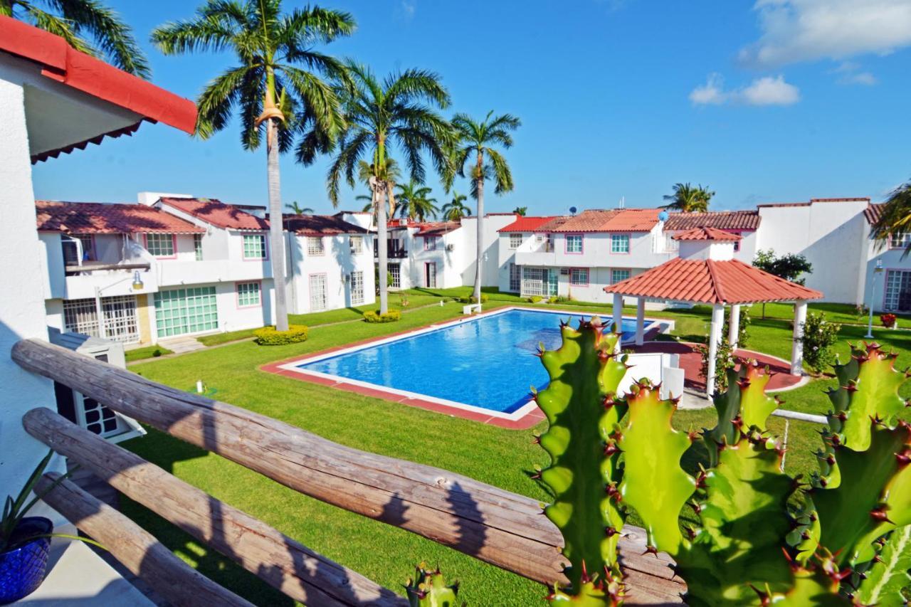 Hominngbird Acapulco Exterior photo